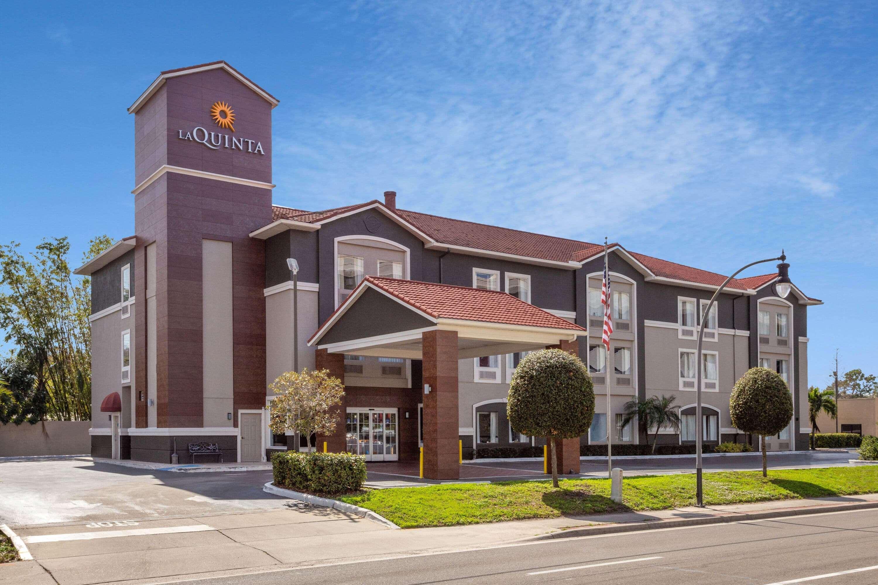 La Quinta By Wyndham Tampa Bay Area-Tampa South Hotel Exterior photo