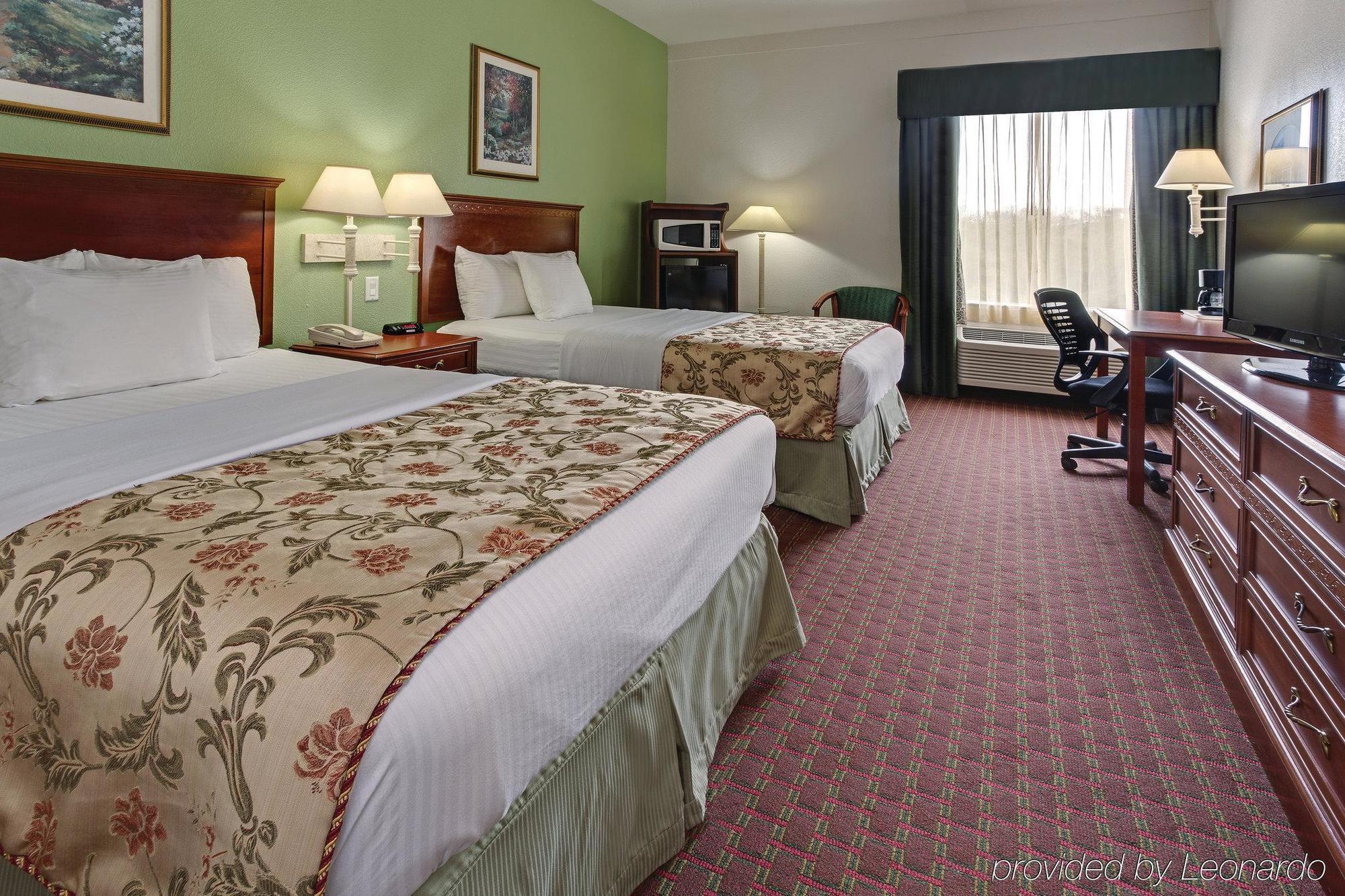 La Quinta By Wyndham Tampa Bay Area-Tampa South Hotel Exterior photo