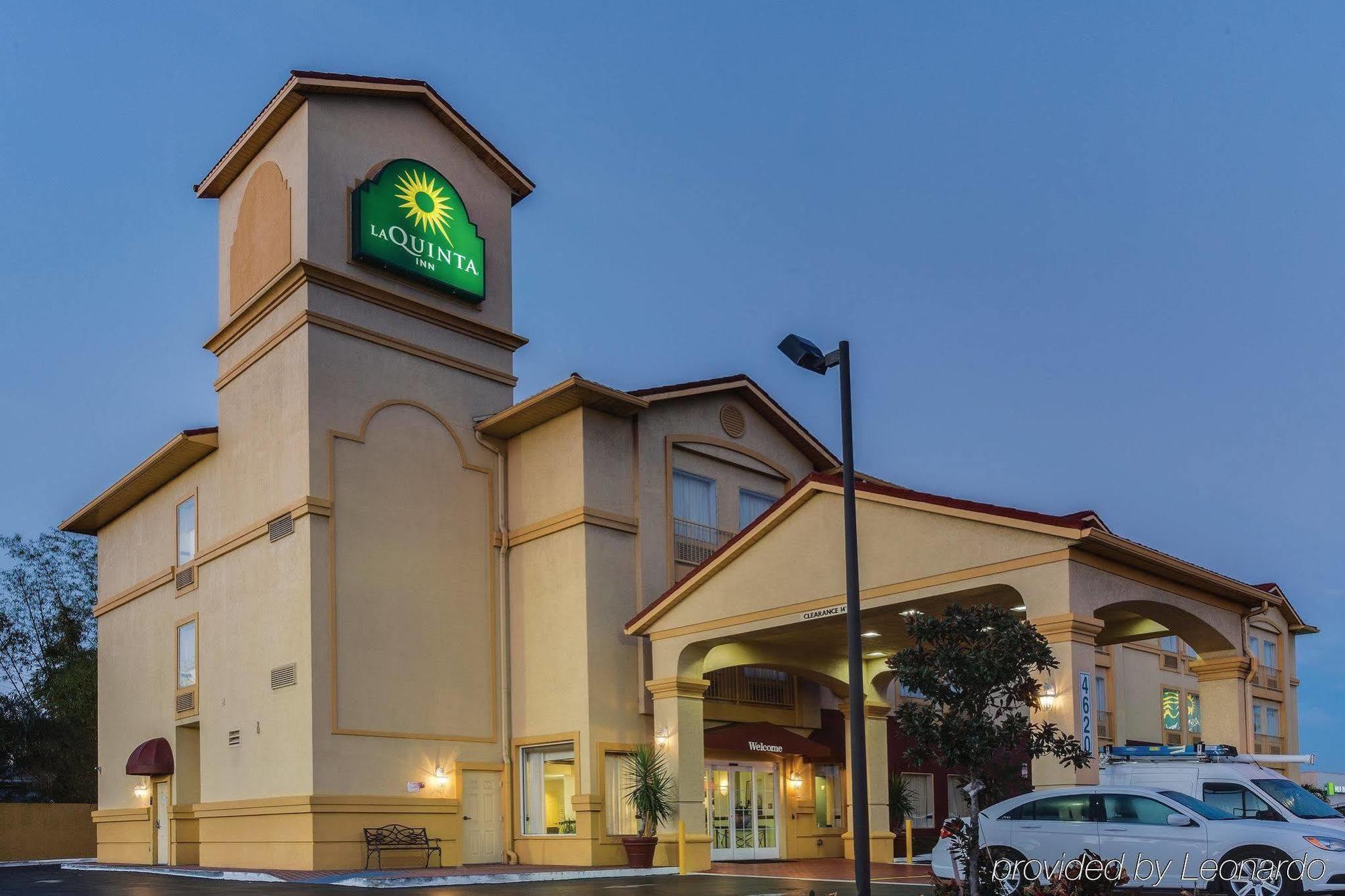La Quinta By Wyndham Tampa Bay Area-Tampa South Hotel Exterior photo